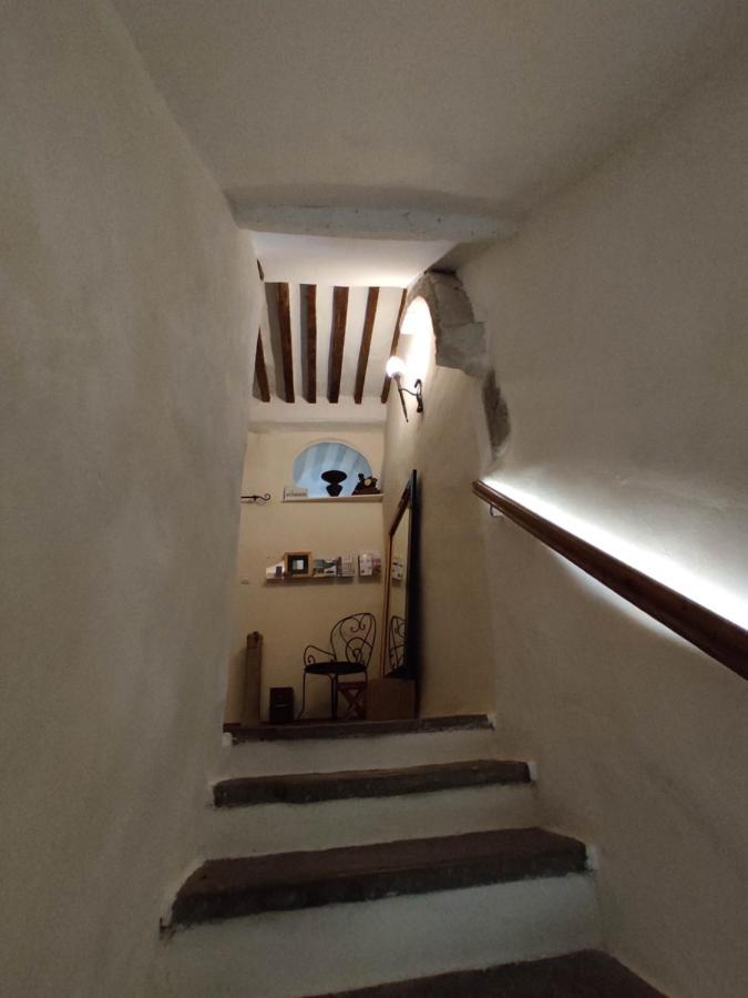 Charmant Logis Dans La Catiche De Loutre, Maison Medievale Sauve Luaran gambar